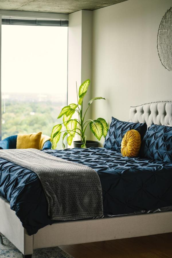 Upscale Downtown High-Rise Apartamento Raleigh Exterior foto