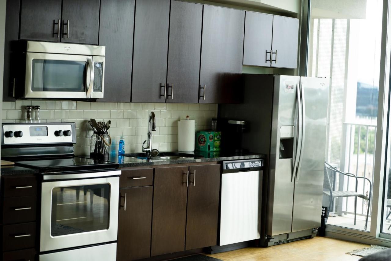 Upscale Downtown High-Rise Apartamento Raleigh Exterior foto