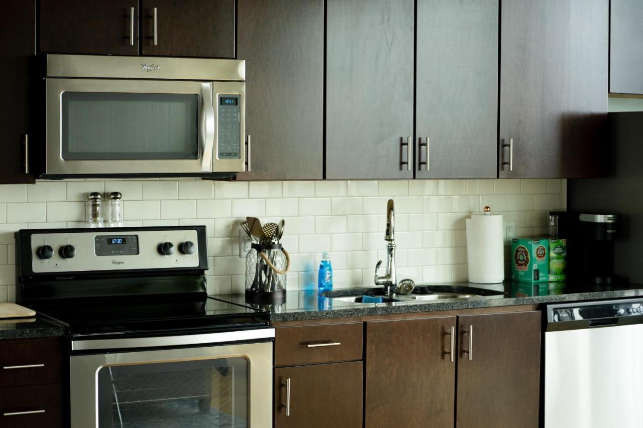 Upscale Downtown High-Rise Apartamento Raleigh Exterior foto