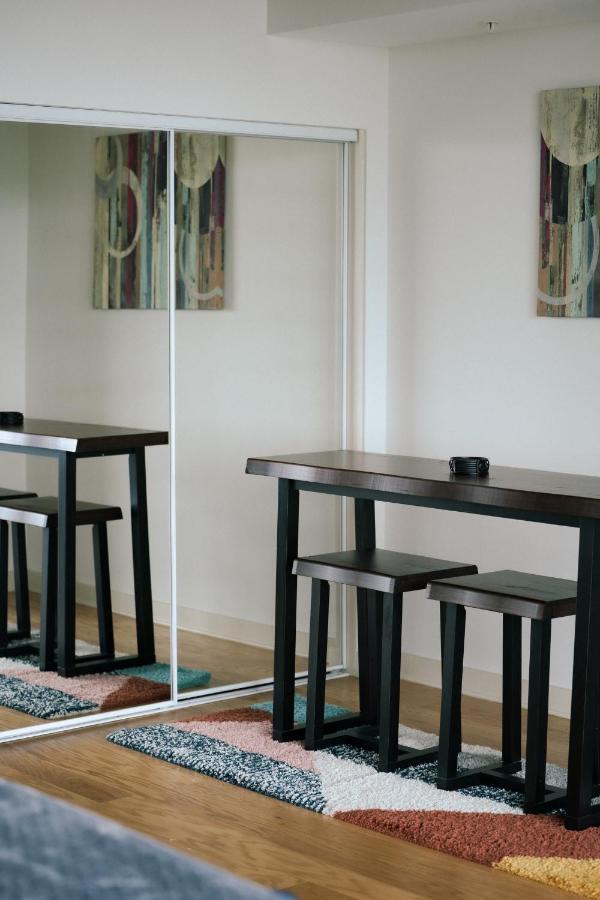 Upscale Downtown High-Rise Apartamento Raleigh Exterior foto
