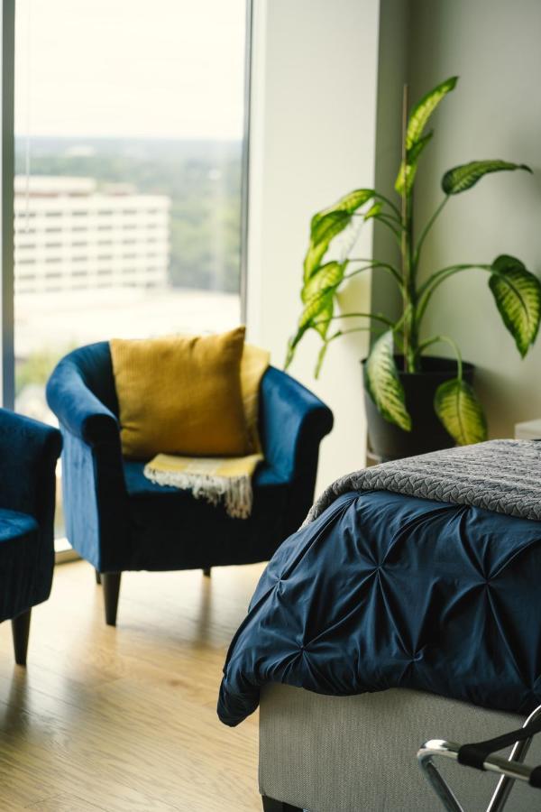 Upscale Downtown High-Rise Apartamento Raleigh Exterior foto